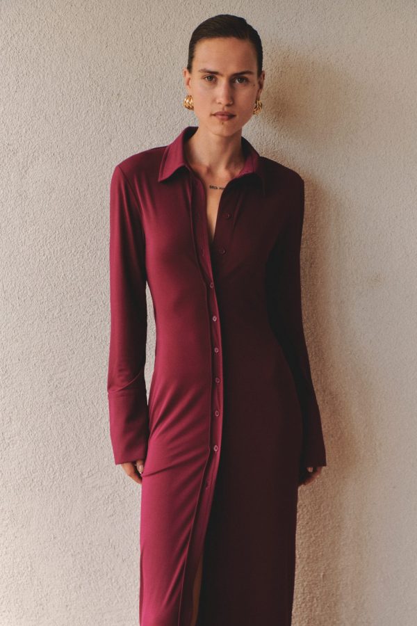 SIRT DEKOLTELİ MAXİ ELBİSE