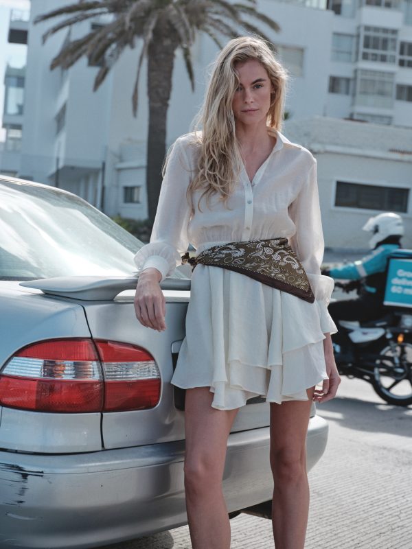 TASARIM VOLANLI KISA ELBİSE