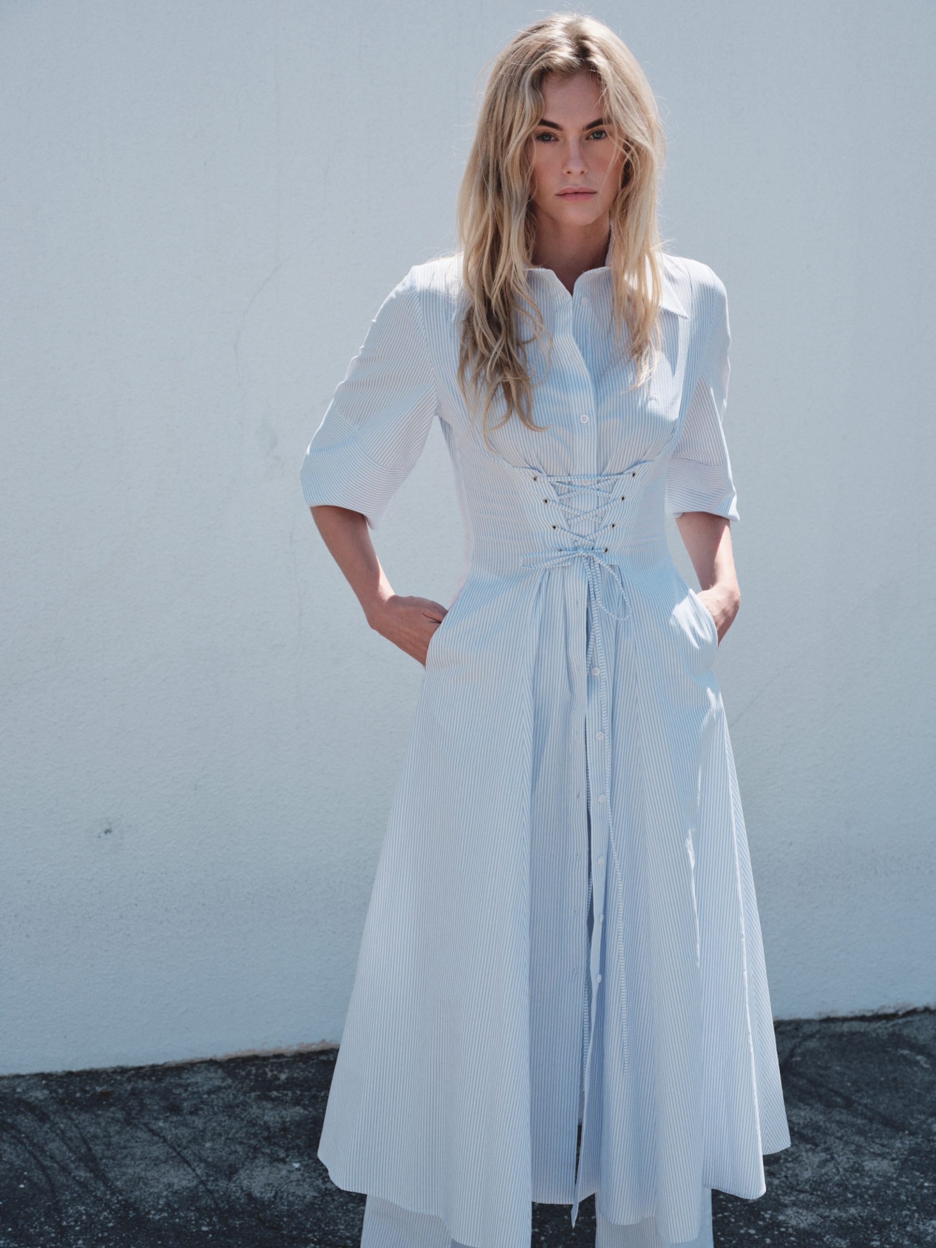 ÇİZGİLİ BAĞCIK DETAYLI MİDİ ELBİSE