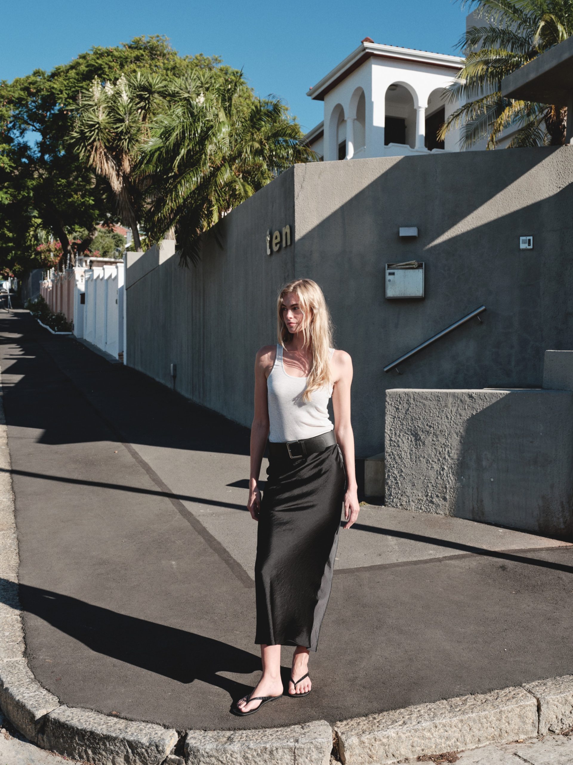 KEMERLİ MAXİ BOY SATEN ETEK