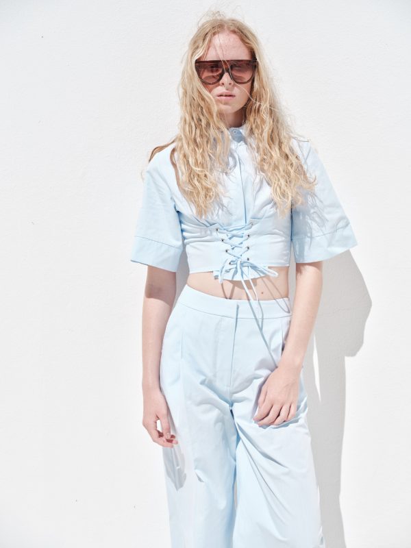 BAĞCIK DETAYLI CROP GÖMLEK